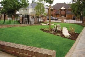 Artificial-Grass-Front-Lawn-1