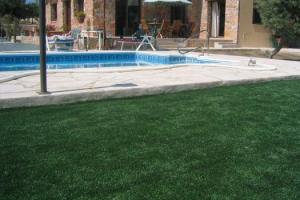 Poolside-Artificial-Grass
